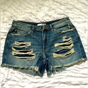 KanCan Women’s Sz 28 Distressed Jean Shorts